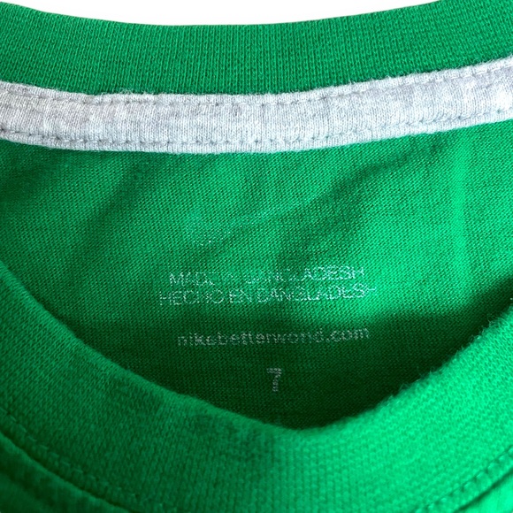 ✨BOYS NIKE TEE✨ - Picture 3 of 4